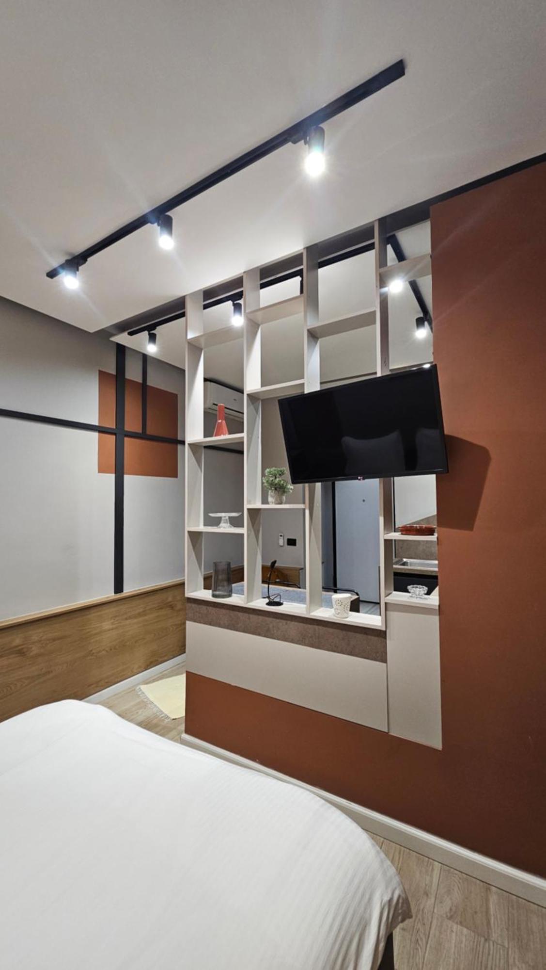 Tam Serviced Studio Apartments Next To Blloku Tirana Extérieur photo
