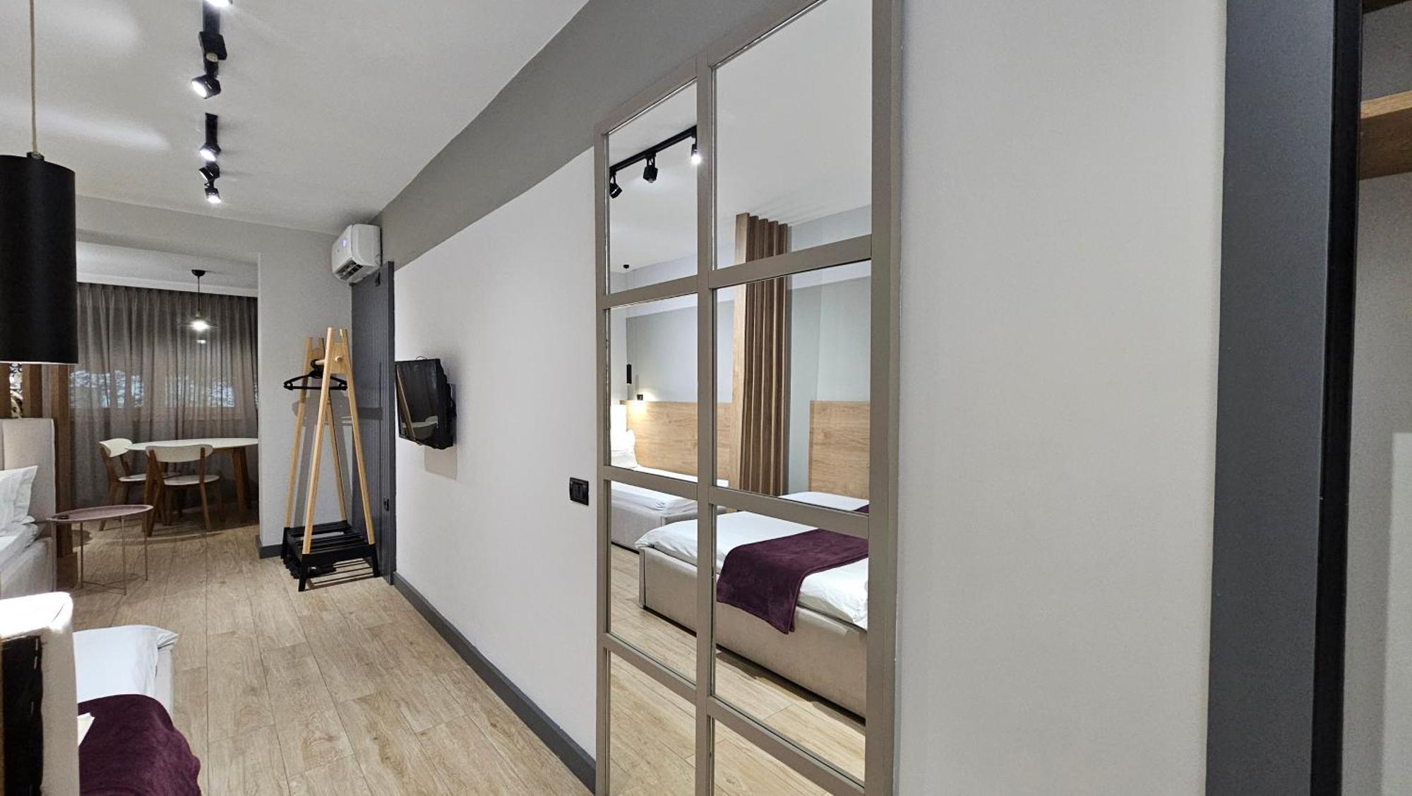 Tam Serviced Studio Apartments Next To Blloku Tirana Extérieur photo